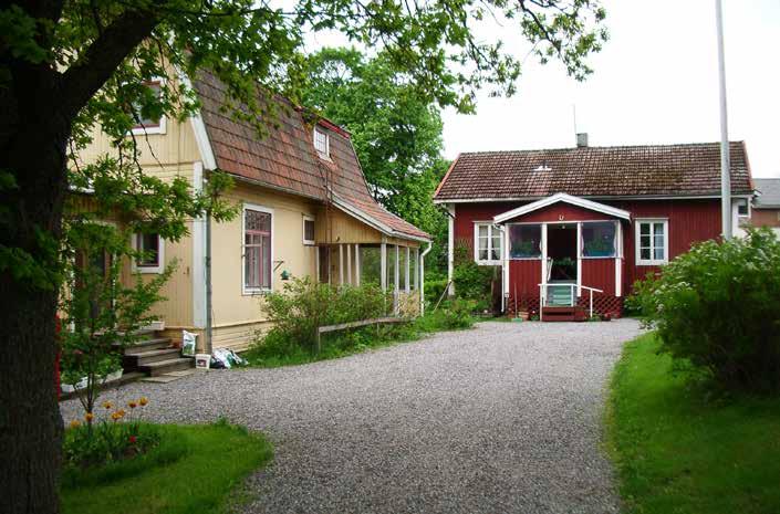 104 Tontilta aukeaa hieno näkymä lounaaseen Tuusulanjoen peltomaisemille.