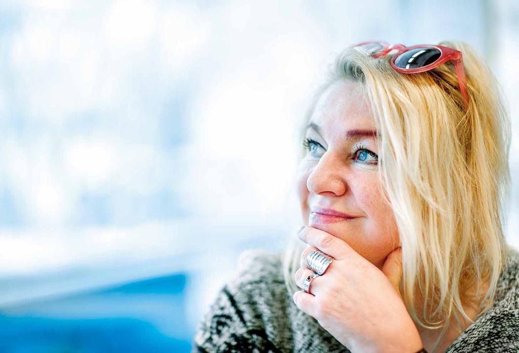 otlastarna Avomyrsky ve hetkeks avaruuteen )) Anne Rasmussen-Tammnen sa vme marraskuussa vakavan avovaltmotukoksen.