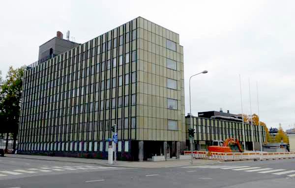Mikkelin virastotalokorttelin uudisrakentamisen on suunnitellut arkkitehti Eero Jokilehto vuonna 1962.