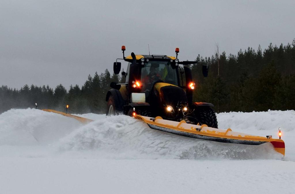 Materiaalin ominaisuudet vastaavat hyvin teiden kunnossapidon kulumis- ja iskunkestävyysvaatimuksia. Optimoitu materiaali pidentää terien käyttöikää ja alentaa kokonaiskustannuksia.