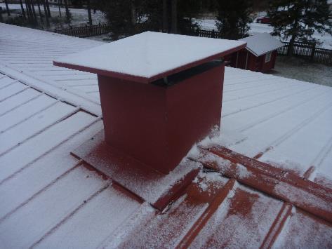 Kuva 33. Alkuperäinen ilmanvaihtohormi. Kuva 34.