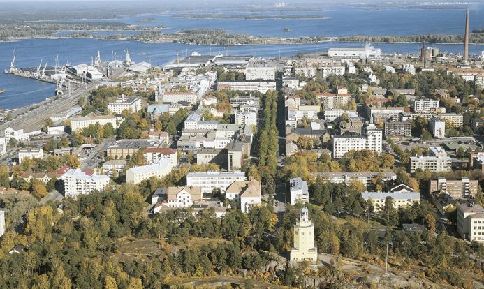Kantasataman alueen osalta voitiin mallinnusta tarkastelemalla todeta, että Pohjoislaiturille rakennettaessa korkea rakennus sopii maisemaan ja erityisesti