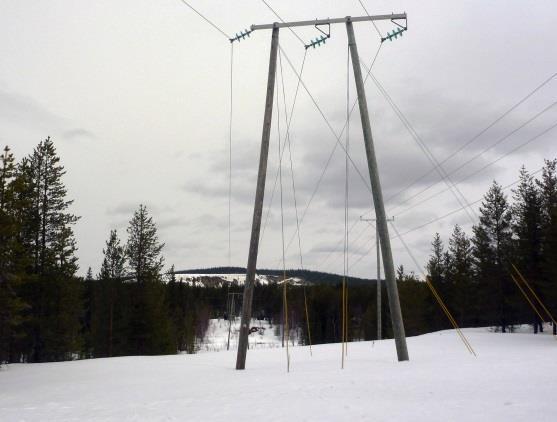 Rautuvaaran alueella oleva Niesajoki virtasi alun perin Äkäsjokeen koilliseen aukeavassa laaksossa.