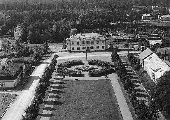 Dnro. 575/2014 Loviisan kaupungin kaavoitus- ja arkkitehtitoimisto 10.9.2014 täydennetty 4.11.2015, 29.11.2017 nutta hiekkakenttää.