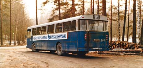 Laajasalon linjat keväällä 1982: 84 Rautatientori Laajasalo (Gunillantie) 84X Rautatientori Laajasalo (Gunillantie), pikalinja 85 Rautatientori Ilomäentie Jollas 86 Rautatientori Laajasalo