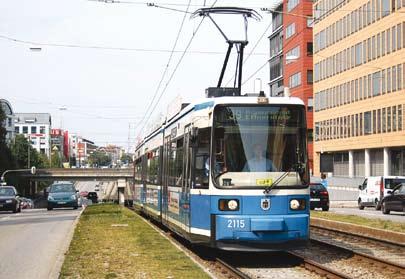 Raideleveys on kavennettu 1000 mm:stä 900 mm:iin ja rata on integroitu kaupungin raitiotiehen.