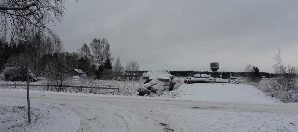 lämpökeskuksen ja koulutontin