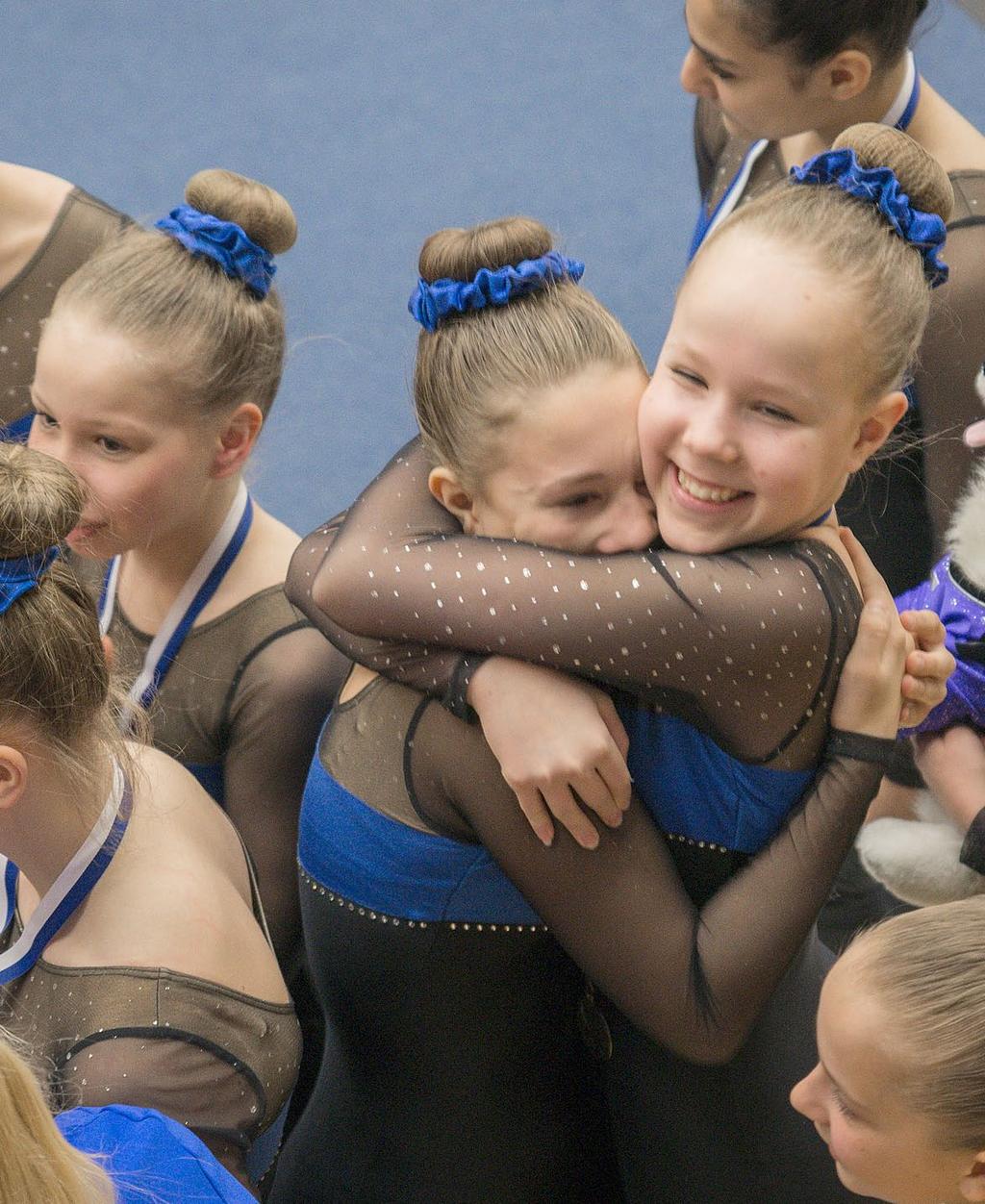 3 Swedish Gymnastic Federation Mai Mönkkönen mikä ihmeen teamgym! TeamGymin juniorien PM-kisaan osallistuu tyttöjen ja poikien joukkueiden lisäksi sekajoukkueita.
