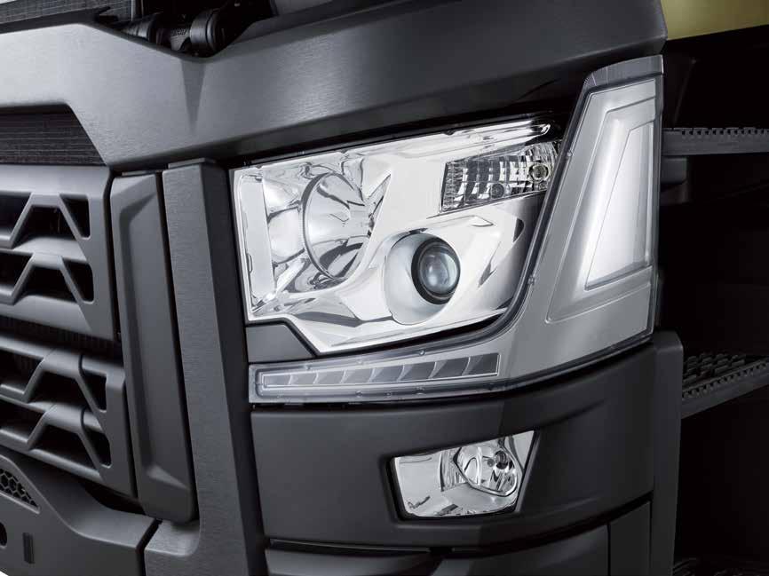 -säädökset Renault Trucks KÄÄNTYVÄT AJOVALOT turvallisuuden lisäämiseksi käännöksissä.