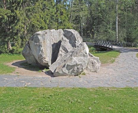 Asuinympäristön sekä elinpiirin tuttuuden säilyttämiseksi ja iäkkäiden ihmisten arjen toimijuuden tukemiseksi palveluasuminen tulisi sijoittaa mahdollisimman lähelle asukkaiden entisiä asuinpaikkoja