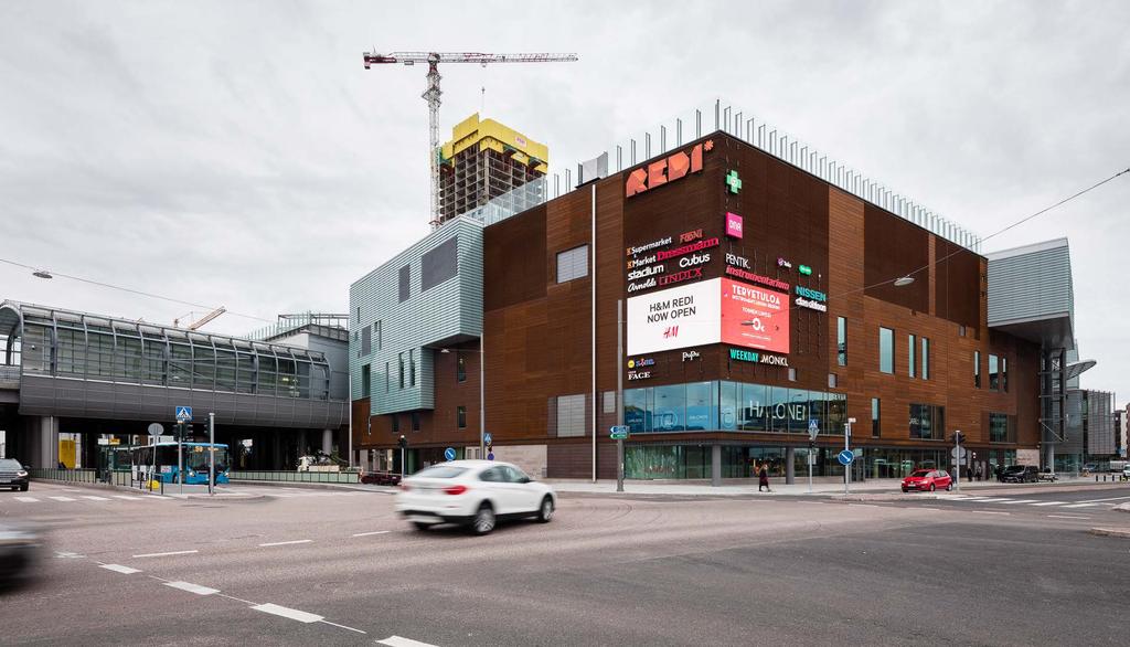 REDIn kauppakeskus avasi ovensa 20.
