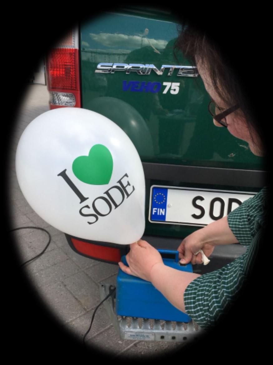 040 716 7418 sähköposti: suomilammi@pp.inet.fi Kuva Tiiriön Prisman pop up -tunnelmista 7.5.