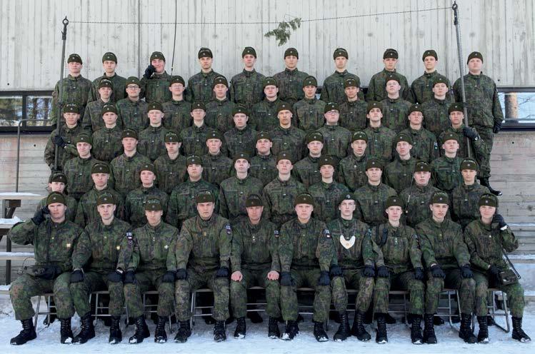Itä-Suomen viestipataljoona Viestiasemalinja Viestialiupseerikurssilla koulutetaan sodan ajan ryhmänjohtajia M12 A-viestiasemille.