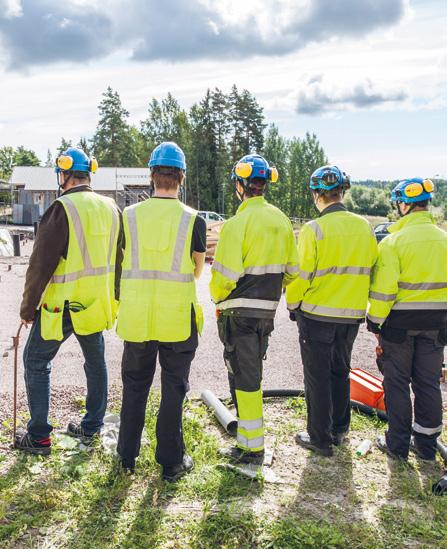 HIUS- JA KAUNEUDENHOITOALAN KOSMETIIKKANEUVOJA kauneudenhoidon ja tuoteneuvonnan osaamisala Kosmetiikkaneuvoja ohjaa ja neuvoo asiakkaita ihon ja hiusten hoidossa ja