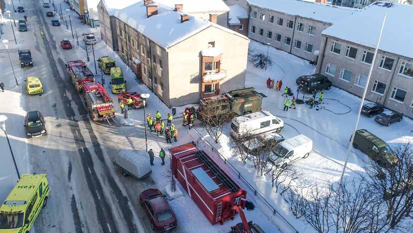 1960-luvun alussa käynnistyi sotavuosina siviili- ja sotilasjohtamisesta poikkeusoloissa karttuneisiin kokemuksiin pohjautuen valtakunnallinen ja alueellinen maanpuolustuskurssitoiminta, jonka