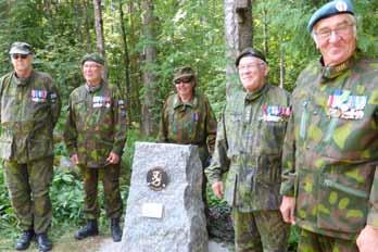 suomalaiselle etulinjan soturille. 4.6. PHRT osallistui lippujuhlapäivän tapahtumiin Marskin patsaalla. 6.6. aloitettiin uusi perinne.