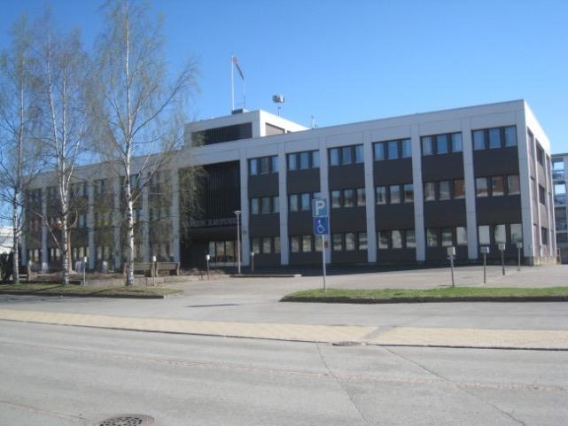 tarjoaa korkeatasoisia asuntoja ja liiketiloja.