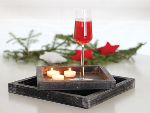 Joulunystävän glögi-kir sopii mainiosti esimerkiksi pikkujoulujuomaksi tai jouluaterian päätteeksi. Se on oivallinen juoma myös joulun jälkeen vaikkapa uudenvuodenjuhliin tai loppiaisen viettoon.