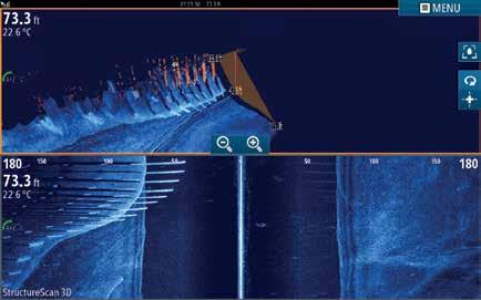 päällä ScanTrack -kääntö-, kallistusja kierto-ohjaimet Paranneltu SideScan Skimmer -kaikuanturi StructureScan3D näyttää kalojen piilopaikan kalliorakenteessa. Kuvauspaikka Nelson, Uusi-Seelanti.