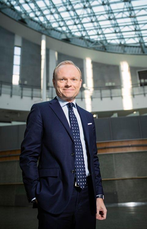 Hyvät sidosryhmien edustajat Vuosi 2017 oli merkittävä vuosi Fortumille. Otimme useita tärkeitä askelia strategiamme toteuttamiseksi.