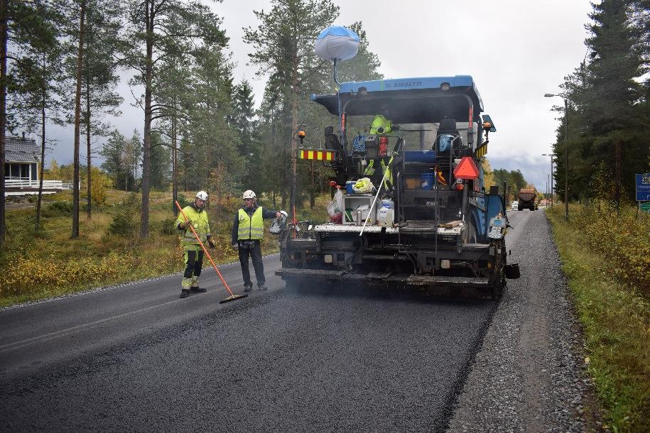 6(16) toteutettiin erilliseen SQL-tietokantaan. SQL-tietokannan tiedot siirrettiin erillisen rajapinnan kautta Nevian ylläpitämään järjestelmään.