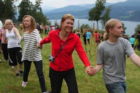 Ystävyyskaupungit Pohjoismainen ystävyyskaupunkiviikko, Nordisk Vennskapsby Uke (NOVU) kokoaa vuosittain yhteen väkeä kaikista viidestä ketjun jäsenkaupungista: Ålesundista Lahdesta Västeråsista