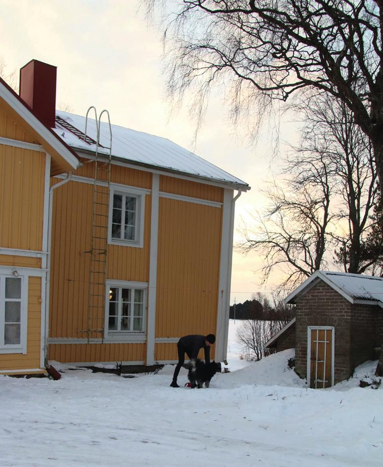 Laihialainen Perttu Perälä 25, astuu Naskalin maatilan isännän saappaisiin helmikuussa, kun hänen isänsä Jouko luopuu tilanpidosta ja omistus siirtyy Pertulle. Hänestä tulee tilan 12. isäntä.