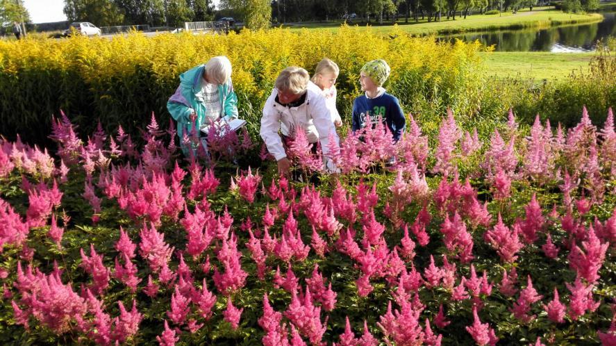 Jotta muistisairauteen sairastunut ihminen kokisi hyväksyntää