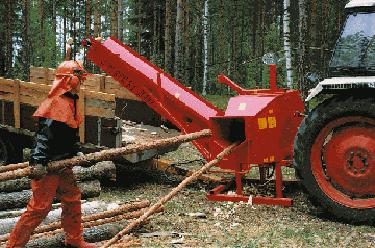 Kaksilinjainen klapintuotanto Puumäärä luokassa, m 3 120 100 80 60 40 20 Koivikon ensiharvennus 0 7 9 11 13 15 17 19 21 23 25 27 Läpimittaluokka, cm Erän pilkonta Hakki 2X:llä - tuottavuus 2,2 m 3