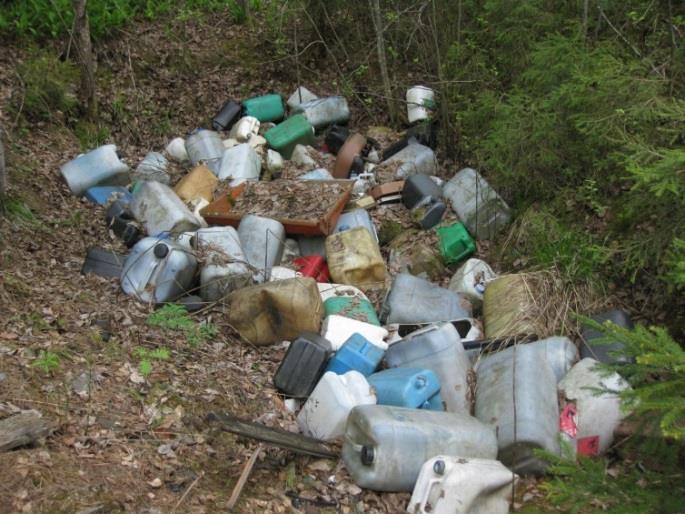 Jos kierrätyspuistoa ei toteuteta Kujalan kapasiteetti täyttyy ja jätteitä viedään naapurimaakuntiin; kuljetuskilometrit kasvavat ja vastaanottosopimuksiin liittyy riskejä.