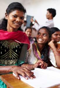 12. Tulokset Suurista haasteista huolimatta Suomen World Visionin Intian ohjelmissa on kyetty vähentämään lasten aliravitsemusta, parantamaan hygieniaa ja sanitaatiota sekä varhaislapsuuden