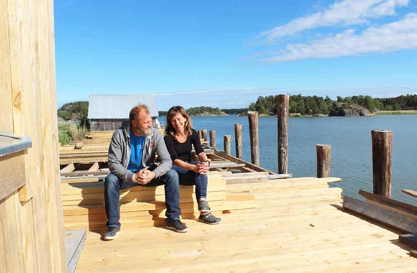 Café Laituri ei kilpaile bilesatamien asiakkaista Palvakin saa oman kesäkeitaan Velkuan vesillä lomailevien palvelut täydentyvät kesän mittaan, kun Café Laituri valmistuu Palvan etelärannalle