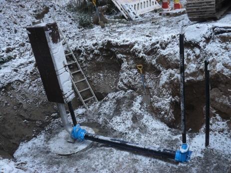 Pumppaamon kautta kulkee päivässä noin 2200 m3 jätevettä keskimäärin ja maksimivirtaamat ovat 7000 m3/d. Pumppaamossa oli kolme pumppua joista kaksi oli isompaa ja yksi pienempi.