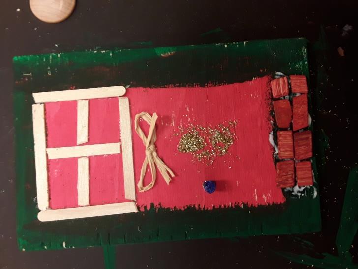Vieraille tarjottiin hierontaa, rentoutusta ja teetä sekä leipää hummuksen kera. Jokainen sai myös askarrella jääkaappimagneetin tai sudenkorentoheijastimen muistoksi. Mistä tulee hyväolo?