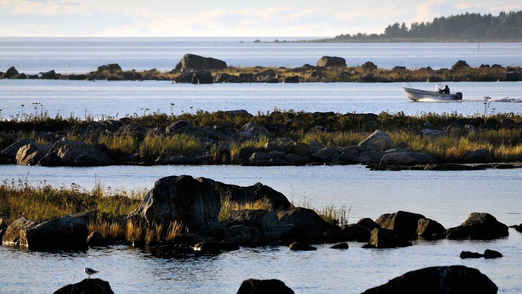 MERENKURKUN SAARISTO MERENKURKUN SAARISTO Merenkurkun saaristo on Suomen ainoa luonnonperintökohde maailmanperintöluettelossa. Merenkurkun saaristo hyväksyttiin maailmanperintöluetteloon vuonna 2006.