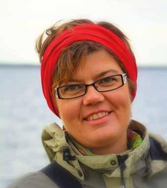 Kuurosokeiden oma matka-alttari valmistui Teksti: Päivi Liiti, Pohjois-Suomen (Oulun piirin) kuurojenpappi Kuvat: Timo Posio Kuluneen talven aikana Oulussa on rakennettu kuurosokeiden omaa alttaria,