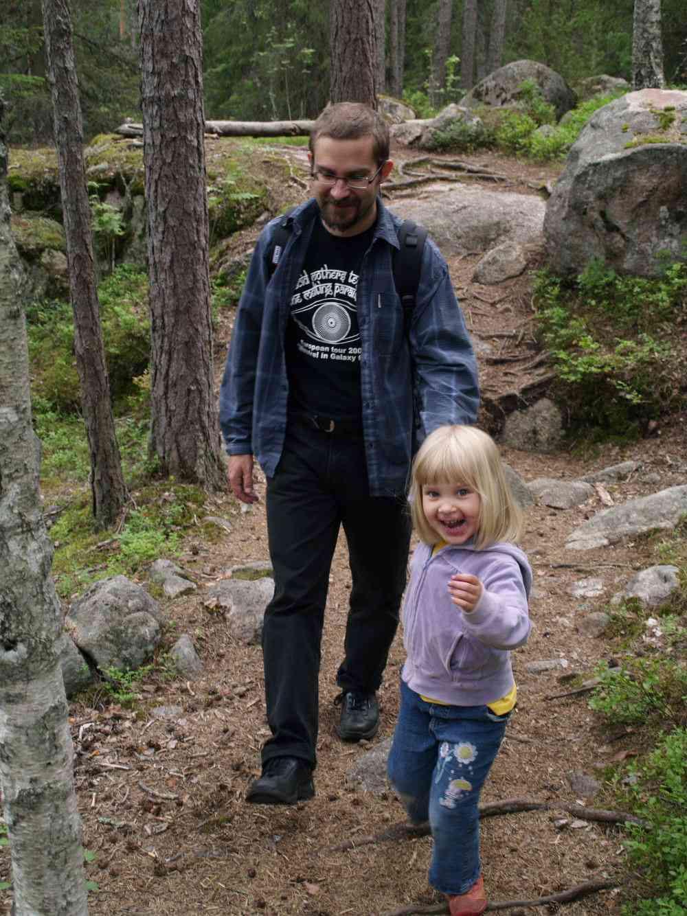13 2005). Lapset hakeutuvat tietoisesti metsään yksin rauhoittumaan ja mietiskelemään.