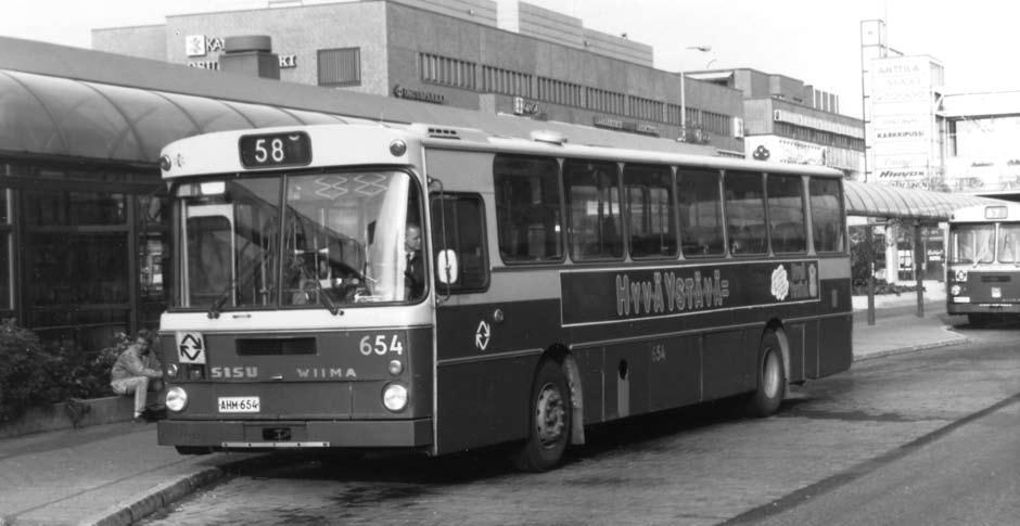 Helsingin kaupungin liikennelaitos 654, Sisu BT-69BVT / 5900 / Wiima K100-220 vm.