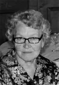 Kerttu ja Mauno Lintusen perhe Vuonna 1918 Raudussa syntynyt Kerttu oli naimisissa Huittisissa syntyneen Mauno Lintusen kanssa. Lintusilla oli kauppa Vammalassa.