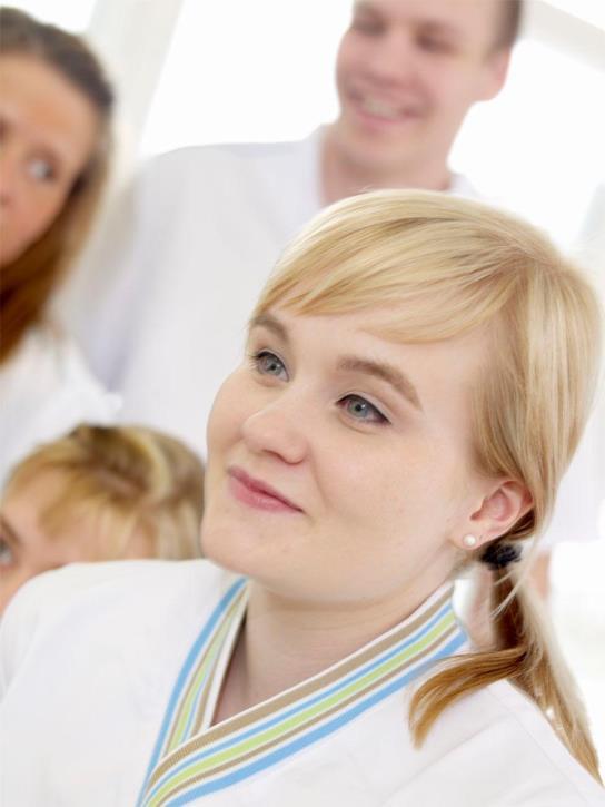Pohdittavia näkökulmia Mitä lisäarvoa mobiiliviestit tuovat, miten ne parantavat palveluita? Miksi mobiiliviestit voivat sopia juuri meidän asiakkaillemme? Mitä osaamista tarvitaan?
