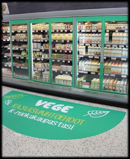 Vähittäiskauppa kehittää kasvipohjaisten tuotteiden valikoimia sekä tuotteiden esillepanoa koko maassa 14 Kesko 2/2017: Aikaisemmin tarjolla oli kymmenestä kahteenkymmeneen kasvistuotetta, mutta nyt