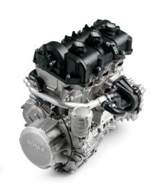 ROTAX 600 ACE Polttoainetaloudellisin koskaan valmistettu moottorikelkan moottori mullistaa käsityksesi moottorikelkan toimintasäteestä ja helppokäyttöisyydestä.