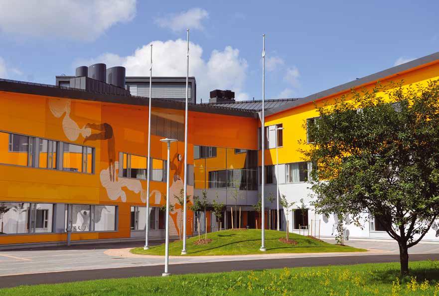 INFORMATION Kundbetjäning och information Sockengården Stora Byvägen 18, Nickby Kommunens kundservicepunkt i Söderkulla bibliotek Amiralsvägen 2, Söderkulla tfn 09 2353 6000 växel: 09 23 53 1