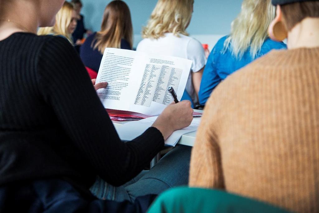 Lukiouudistus on osa koulutusjärjestelmän kokonaiskehittämistä Tavoitteena on nostaa osaamis- ja koulutustasoa sekä kehittää koulutusjärjestelmää kokonaisuutena.