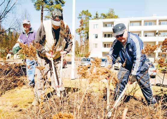 heessa. Varoitin on asennettava vähintään 50 sentin etäisyydelle seinästä ja nurkista huonetilan korkeimpaan kohtaan eli kattoon.