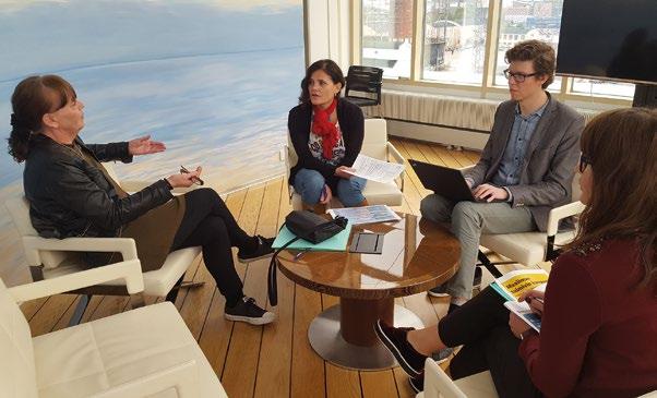 Parot-hankkeessa paneudutaan henkilöstön työhyvinvoinnin edistämiseen tunnistamalla uusia toimintatapoja ja kehittämällä uudentyyppistä työkulttuuria digikavereiden tullessa osaksi omaa tiimiä.