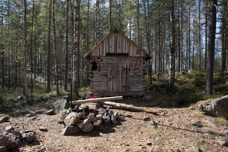 Suurijärven eräkämppä on kunnan omistama 1930luvulla rakennettu vanha