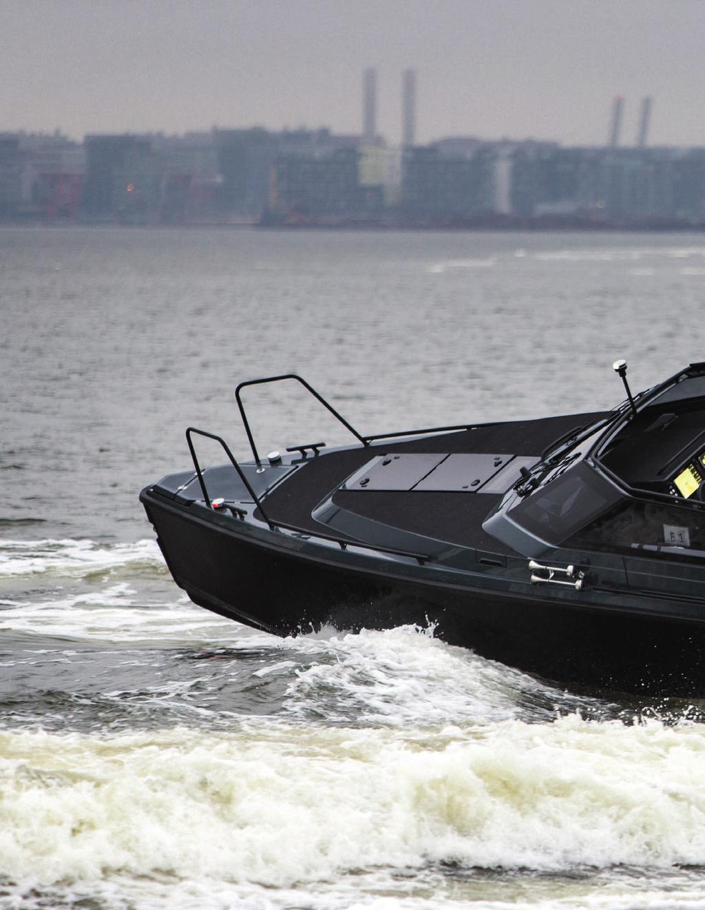 Kipparin testi 791 XO Cruiser KAREL KAKKO Kuvat ANTON REENPÄÄ/OTAVAMEDIA Huvitukialus Veistoksellinen ja