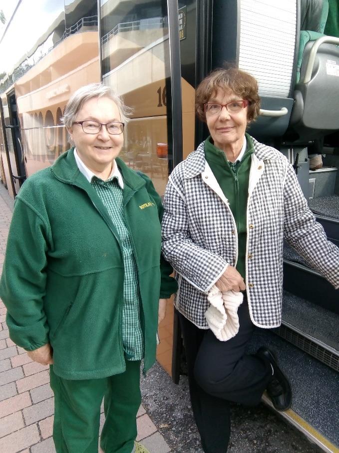 Porkkala Travelsin opas Marina Gråtell kertoi, että hänen isoisänsä osti maatilan parenteesin alueelta. Hän pääsi autolla rajalle, mutta siitä oli hiihdettävä katsomaan, mitä tuli ostettua.