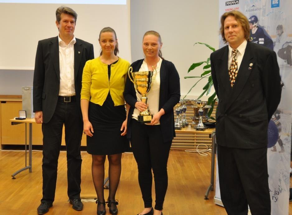 ACTION*FUN*SPORT ringeten Old Stars turnaus Anne Ahoniemi ja Jenni Haataja Vuoden juniorivalmentaja Johanna